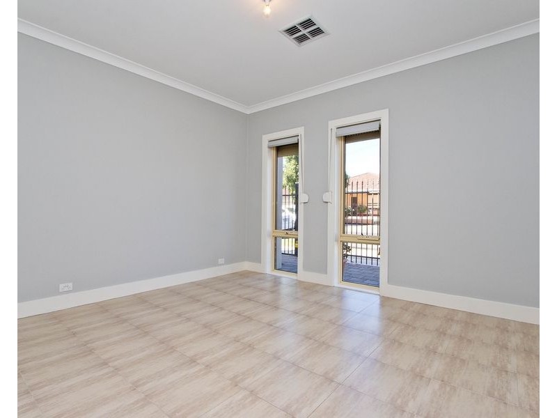 2B Fourth Avenue, Woodville Gardens SA 5012