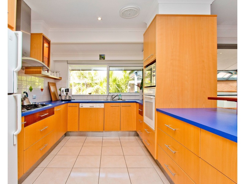 6 Barbados Court, West Lakes SA 5021