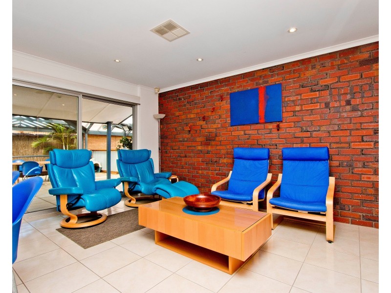 6 Barbados Court, West Lakes SA 5021