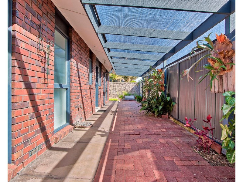 6 Barbados Court, West Lakes SA 5021