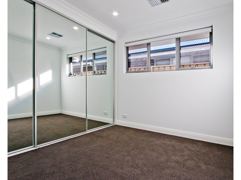 16a Ballater Avenue, Seaton SA 5023