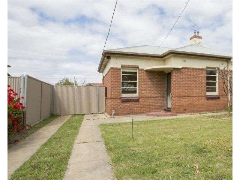 33 Second Avenue, Woodville Gardens SA 5012