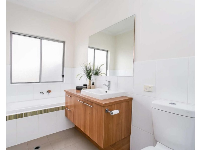 2/98 Bower Road, Semaphore Park SA 5019