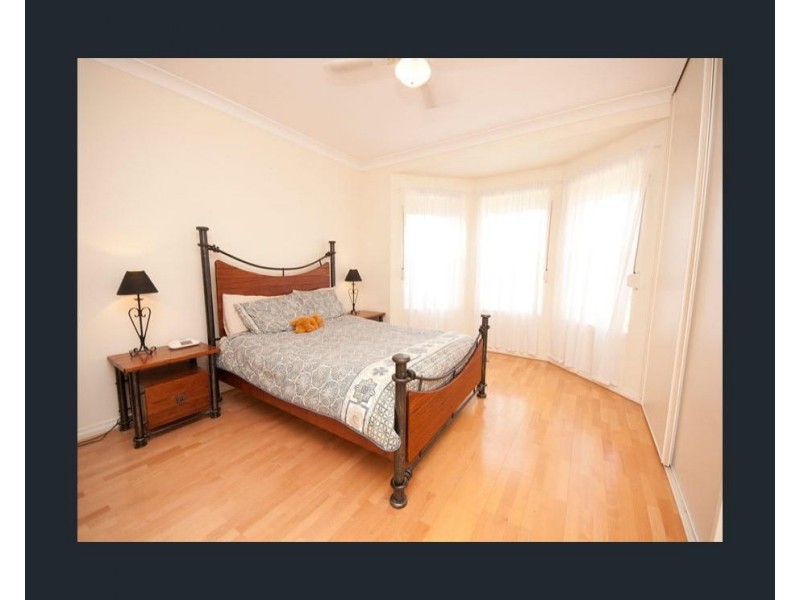 1 Rushall Lane, Woodville South SA 5011