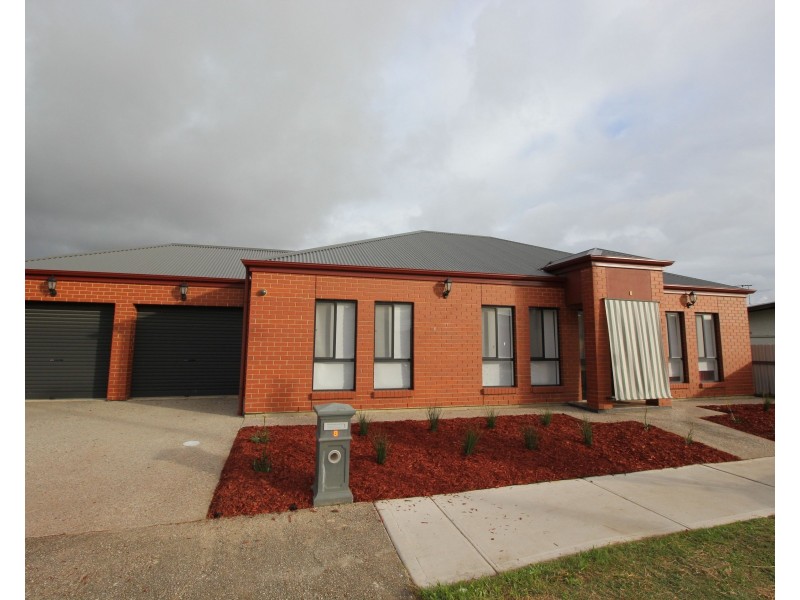 8 Butler Avenue, Pennington SA 5013
