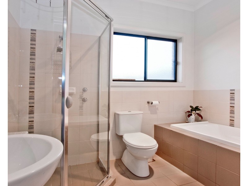 8 Butler Avenue, Pennington SA 5013