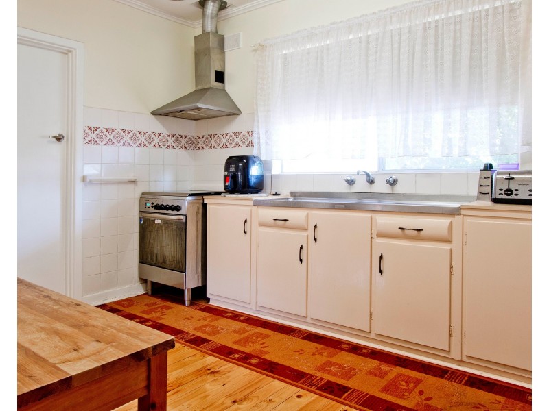 18 Ontario Avenue, Panorama SA 5041