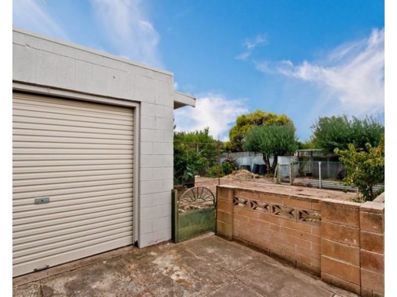 537 Grange Road, Seaton SA 5023