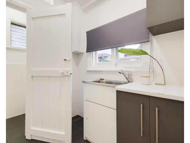 160 Military Road, Henley Beach SA 5022