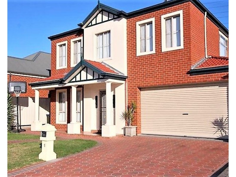 5 Grange Court, Findon SA 5023