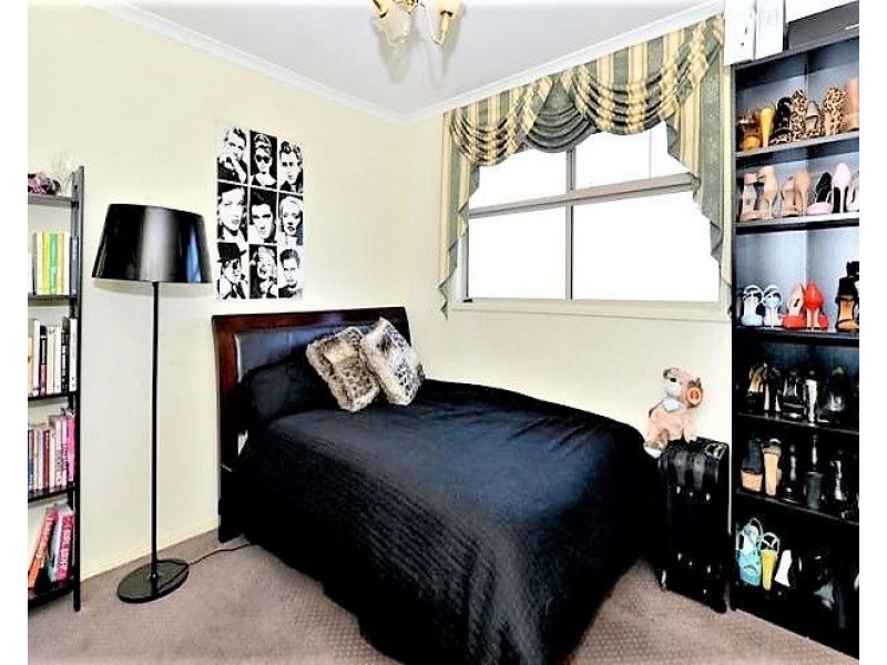 5 Grange Court, Findon SA 5023