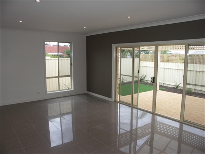 30 Pioneer Street, Seaton SA 5023