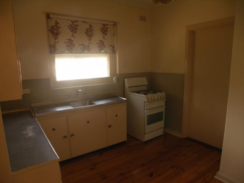 12 Craddock Street, Flinders Park SA 5025