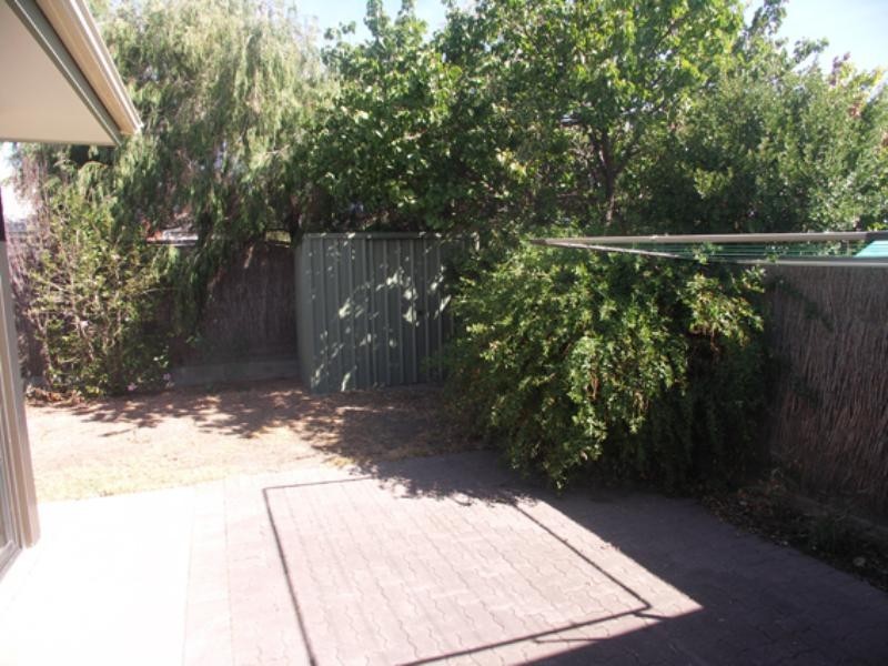 2/2 Fourth Avenue, Semaphore Park SA 5019