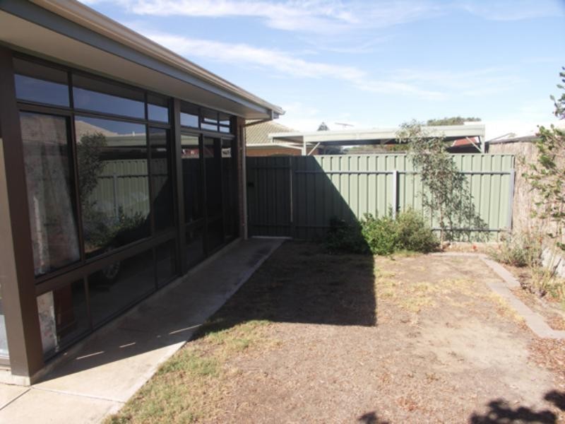 2/2 Fourth Avenue, Semaphore Park SA 5019
