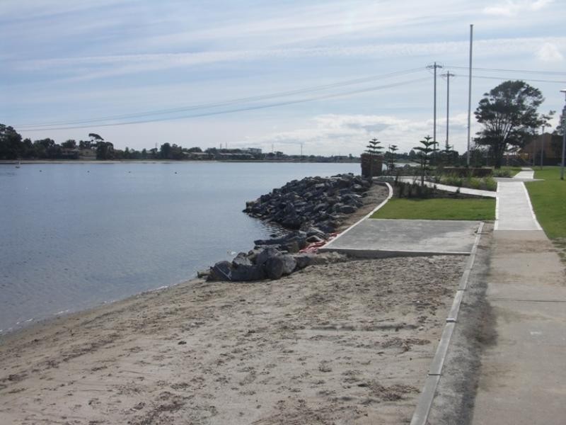 43a McDonald Grove, West Lakes SA 5021