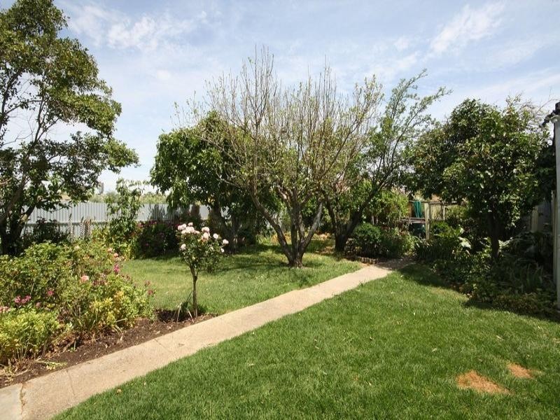 60 Arlington Terrace, Welland SA 5007