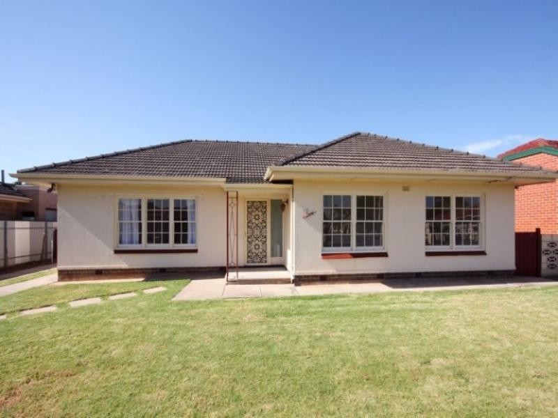 5 Strathbogie Avenue, Findon SA 5023