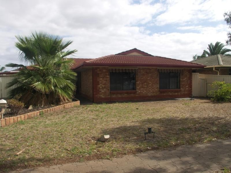 28 Raner Avenue, Parafield Gardens SA 5107