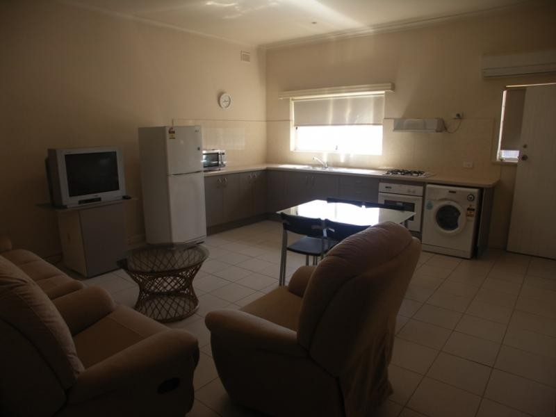 2/598 Henley Beach Road, Henley Beach SA 5022