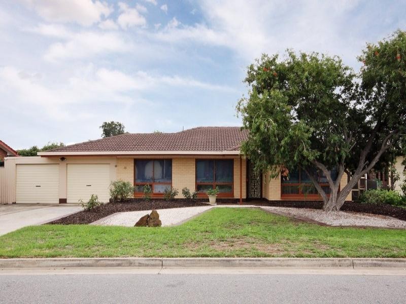 15 Fairway Drive, Seaton SA 5023