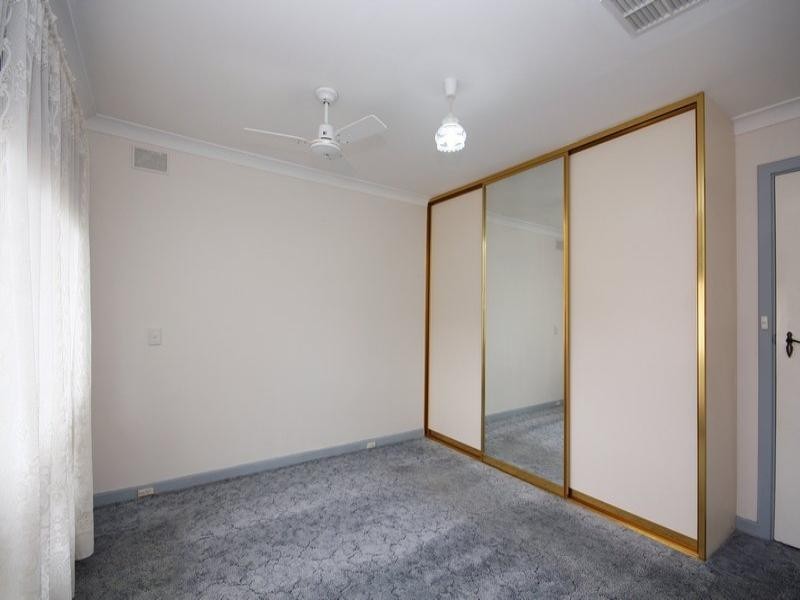 15 Fairway Drive, Seaton SA 5023