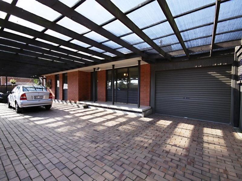 2 Dora Avenue, Seaton SA 5023