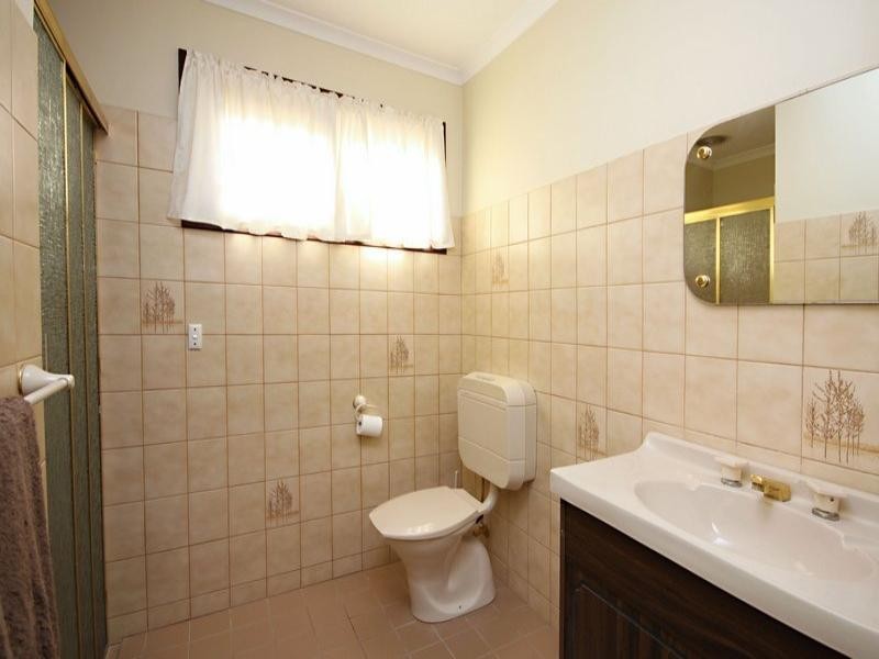 2 Dora Avenue, Seaton SA 5023