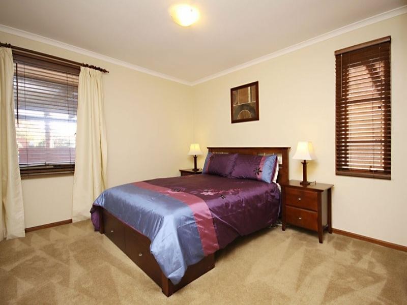 2 Dora Avenue, Seaton SA 5023