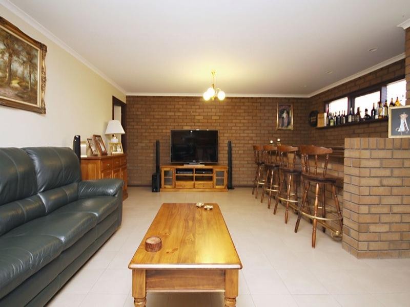 2 Dora Avenue, Seaton SA 5023