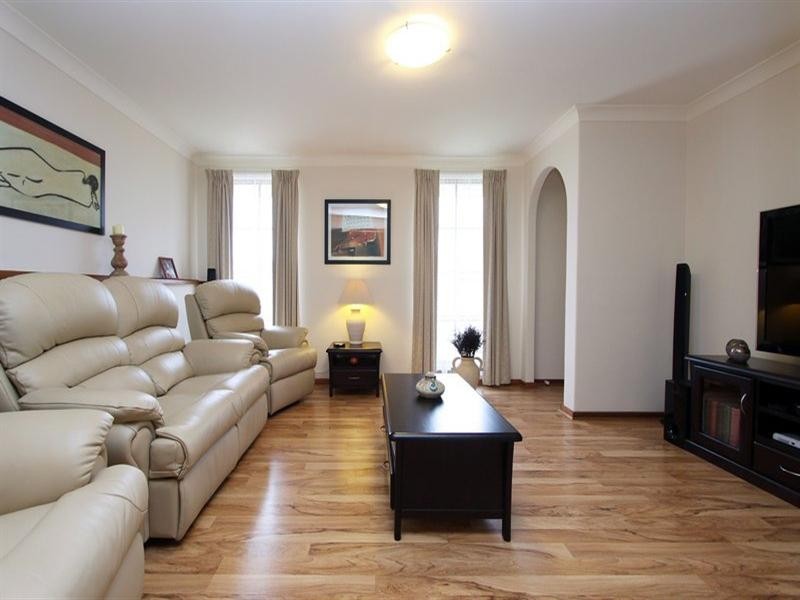 2/11 Thomson Crescent, North Haven SA 5018