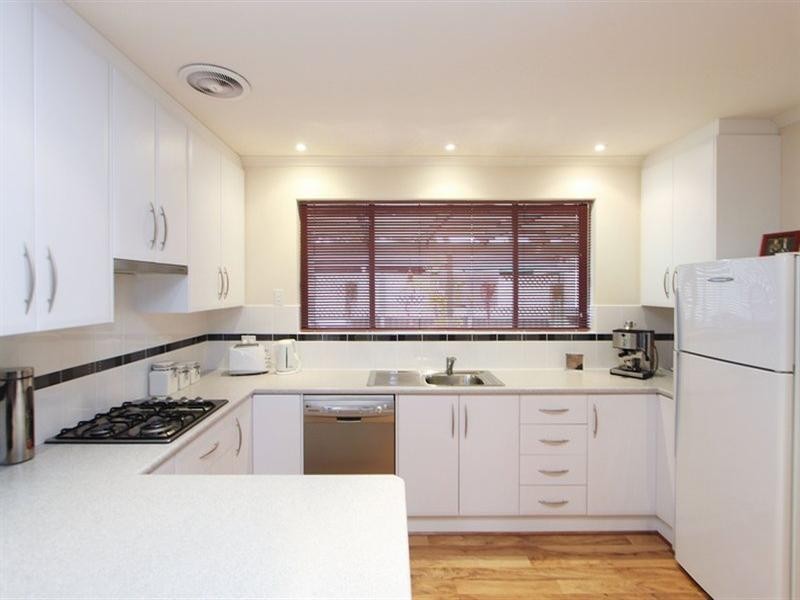 2/11 Thomson Crescent, North Haven SA 5018