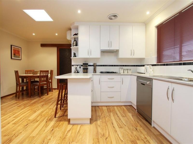 2/11 Thomson Crescent, North Haven SA 5018