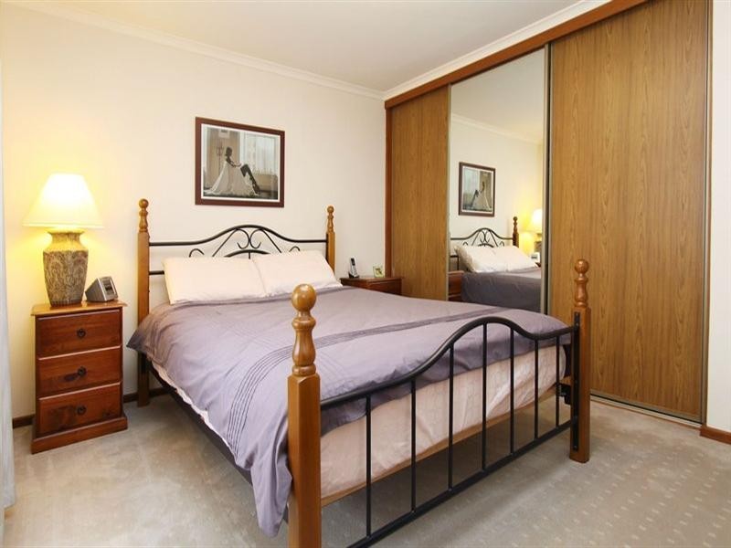 2/11 Thomson Crescent, North Haven SA 5018