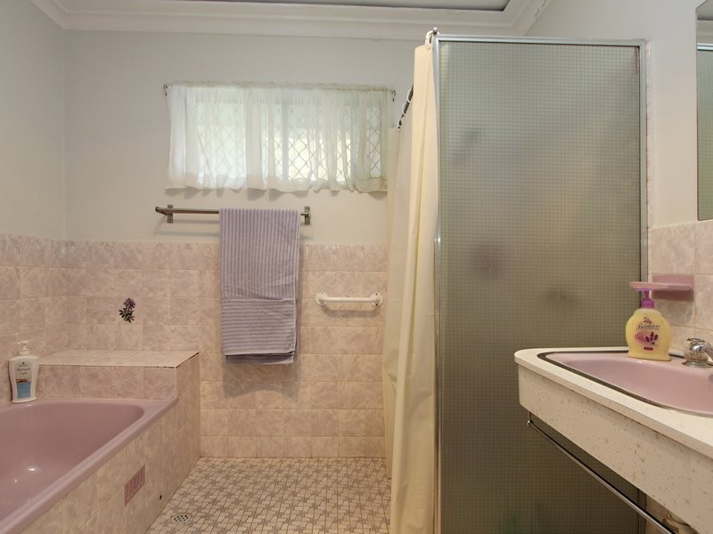 17 Elaine Avenue, Seaton SA 5023