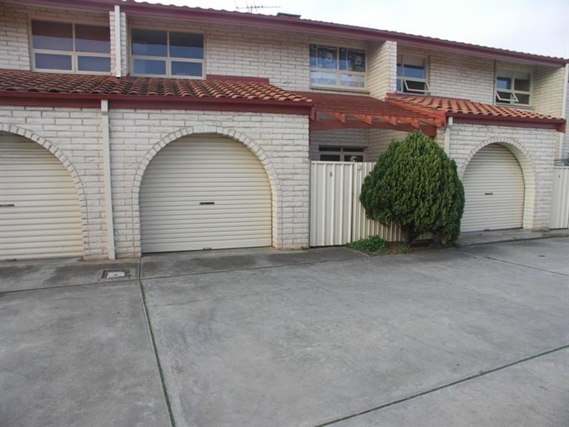 5/5 Mooloola Way, West Lakes Shore SA 5020