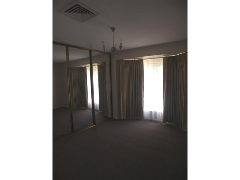 99 Maple Avenue, Royal Park SA 5014