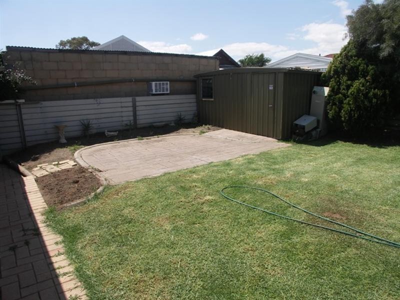 99 Maple Avenue, Royal Park SA 5014