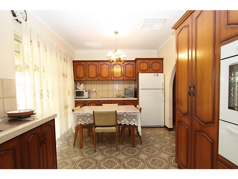 34 Hillsea Avenue, Clearview SA 5085