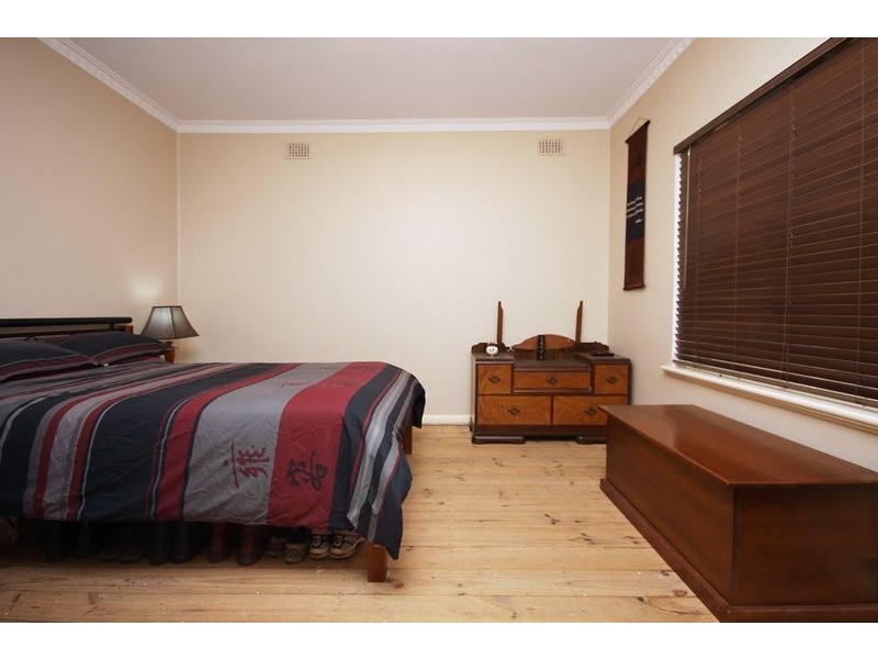 24 Montrose Avenue, Seaton SA 5023