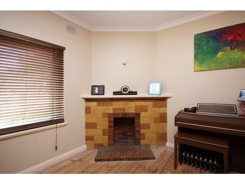 24 Montrose Avenue, Seaton SA 5023