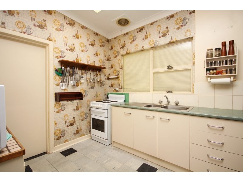 24 Montrose Avenue, Seaton SA 5023