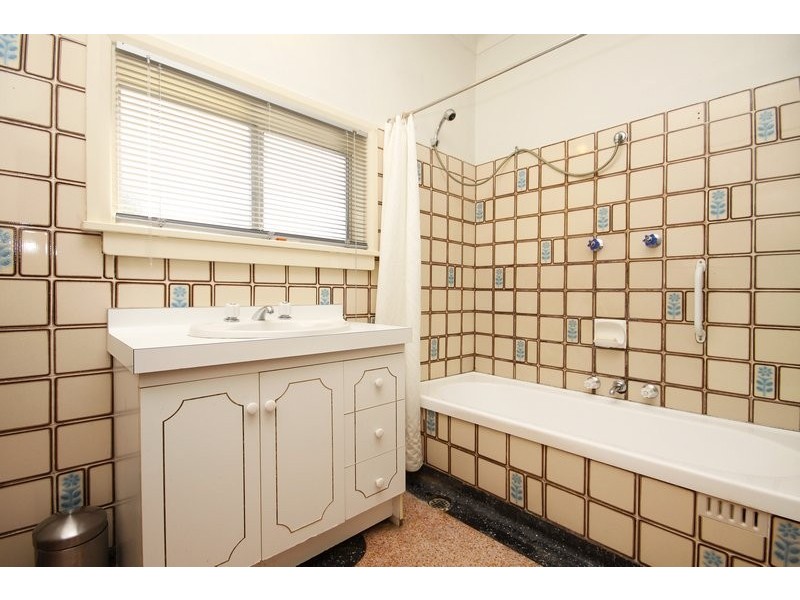 24 Montrose Avenue, Seaton SA 5023