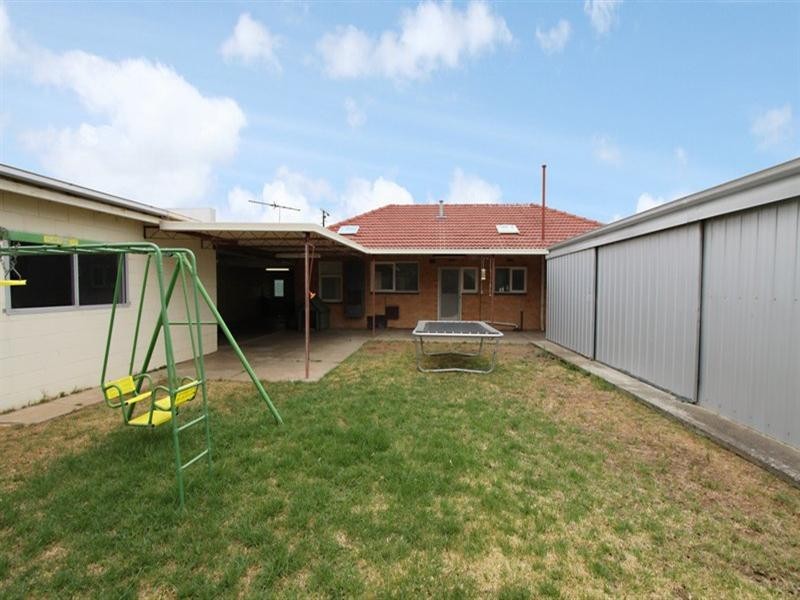 10 Nikola Road, Largs North SA 5016