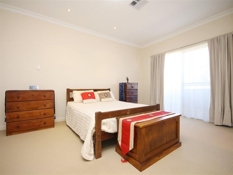 11 Neston Avenue, North Plympton SA 5037