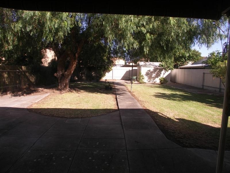 14 Lewis Street, Brooklyn Park SA 5032