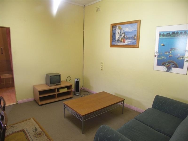 16 Queen Street, Pennington SA 5013