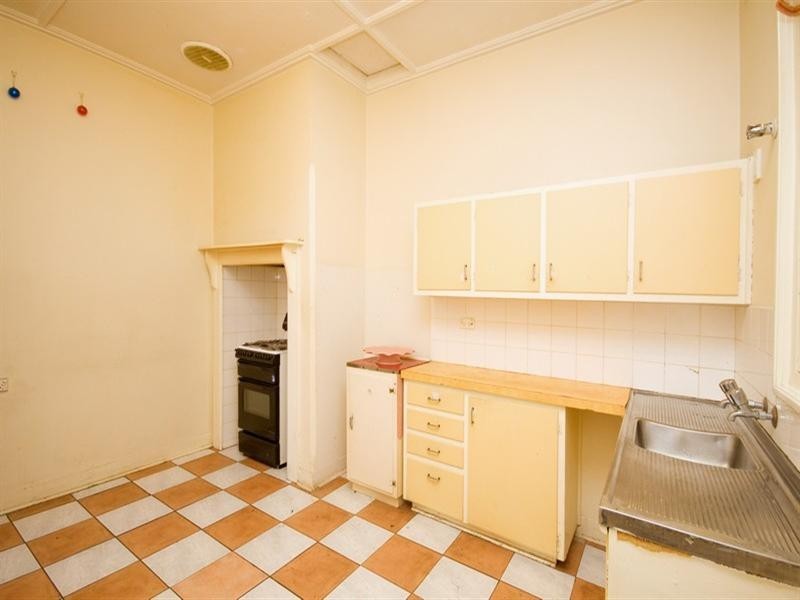 18 Arthur Street, Pennington SA 5013