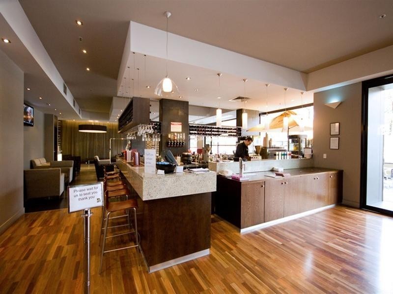 Rm 216 Mantra Hindmarsh Square, Adelaide SA 5000