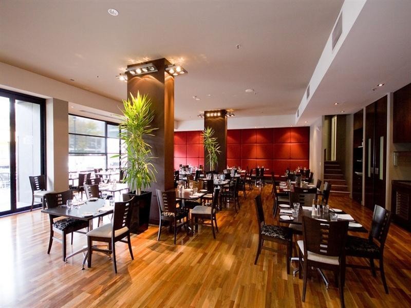 Rm 216 Mantra Hindmarsh Square, Adelaide SA 5000